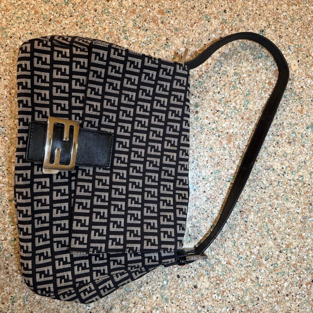 Vintage Fendi Zucca M’ama Baguette black/grey